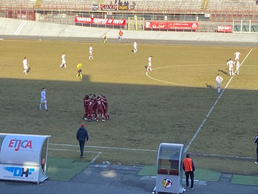 Il Varese con la pancia piena partecipa alla fiera del gol fallito e perde per la seconda volta al Franco Ossola (1-2)