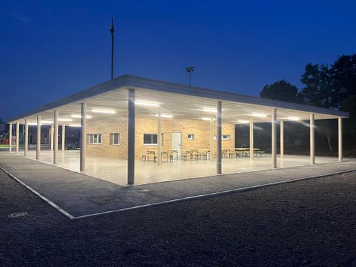 La nuova area feste di Castronno (foto dalla pagina Facebook del sindaco) La nuova area feste di Castronno (foto dalla pagina Facebook del sindaco)