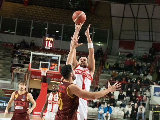 Alessandro Gentile cacciato dall'allenamento. È addio con la Pallacanestro Varese?