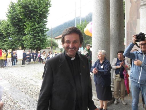 Coronavirus, a Cittiglio e Brenta arrivano le Messe "itineranti" per le vie del paese