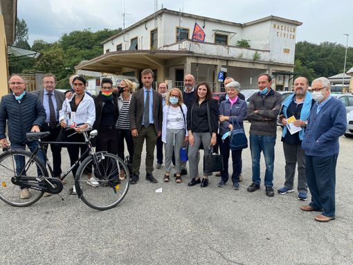 VIDEO. «L'ex Macello riqualificato è la "testa" di una Varese in cui si raggiunge tutto in 15 minuti. Manutenzione stradale? Nei prossimi 5 anni ci penseranno le partecipate» VIDEO. «L'ex Macello riqualificato è la "testa" di una Varese in cui si raggiunge tutto in 15 minuti. Manutenzione stradale? Nei prossimi 5 anni ci penseranno le partecipate»