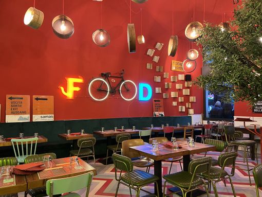 FOTO. Da oggi Fra Diavolo "tenta" i varesini con una pizza mai vista. L'abbiamo provata per voi