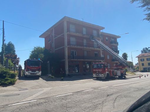 I vigili del fuoco sul luogo dell'intervento (foto A.C.)