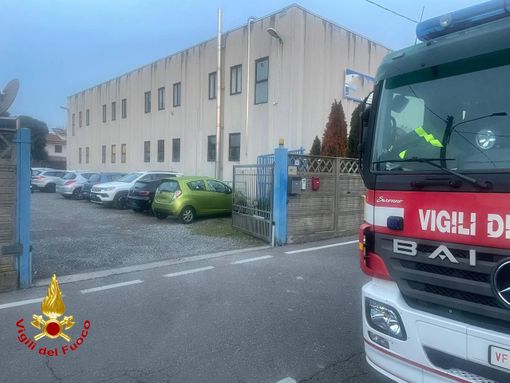 I vigili del fuoco in azione a Saronno