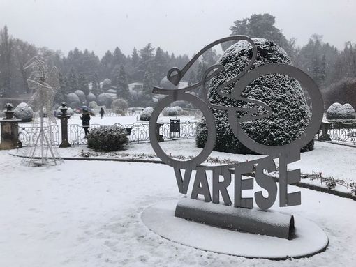 Neve in arrivo oggi a Varese: «Primi fiocchi da fine mattinata» Neve in arrivo oggi a Varese: «Primi fiocchi da fine mattinata»