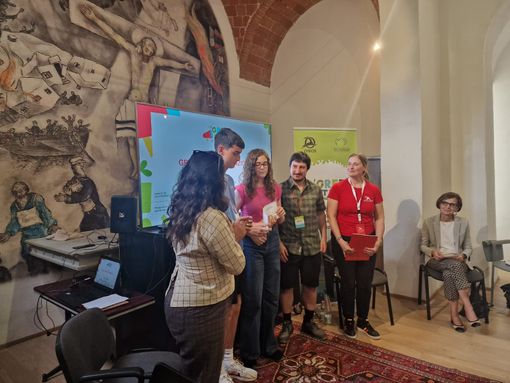 Il Liceo Marie Curie di Tradate vince la Challenge di Istituto Oikos