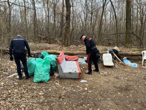 I carabinieri in azione a Cairate