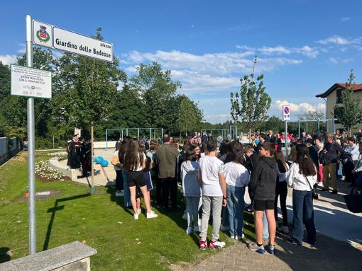 Cairate, taglio del nastro per il "Giardino delle Badesse"