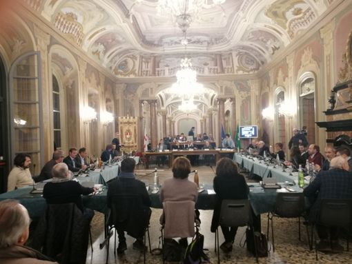 Sì al centro polispecialistico, grande lezione di pgt per tutto il consiglio comunale