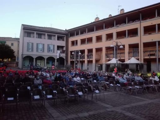 "Induno Riparte" con una rassegna di eventi di cinema, musica e teatro all'aperto "Induno Riparte" con una rassegna di eventi di cinema, musica e teatro all'aperto