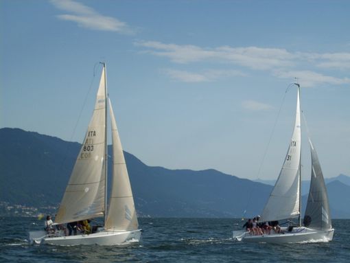 Torna in acqua a Cerro di Laveno la vela del Trofeo Giacomo Ascoli Torna in acqua a Cerro di Laveno la vela del Trofeo Giacomo Ascoli