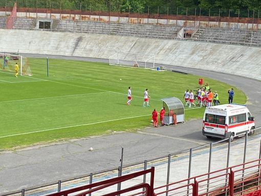 Un grande Varese batte il Legnano (3-1) e fa festa con i tifosi fuori dal Franco Ossola