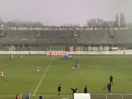 La festa della Sanremese al centro del Franco Ossola dopo lo 0-3 firmato da Sturaro
