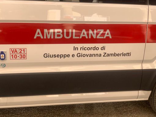 FOTO e VIDEO - Nel nome di Zamberletti una nuova ambulanza per la Croce Rossa di Varese