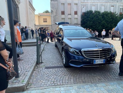 Commozione e sconcerto ai funerali di Giusy Caliandro