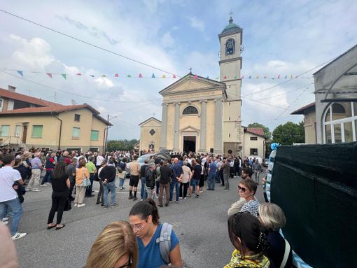 FOTO e VIDEO - «Sull'amore di Giovanni la morte non può nulla. Ti ricorderemo nei sogni» FOTO e VIDEO - «Sull'amore di Giovanni la morte non può nulla. Ti ricorderemo nei sogni»