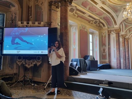 “Let’s dance”: due neo-diplomati del Liceo Coreutico di Busto ballano con i danzatori della Scala “Let’s dance”: due neo-diplomati del Liceo Coreutico di Busto ballano con i danzatori della Scala