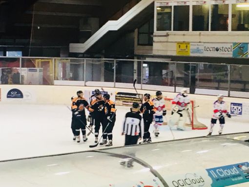 Hockey: duecento applausi e il 4-1 al Chiasso spingono i Mastini verso l'esordio nel campionato dei sogni