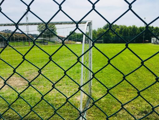 Il campo di Calcinate degli Orrigoni: gli spogliatoi saranno presto interessati dai lavori previsti dal Comune