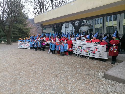 Il Carnevale delle primarie di Laveno e di Mombello è targato Disney Il Carnevale delle primarie di Laveno e di Mombello è targato Disney