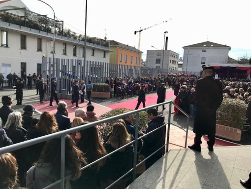 VIDEO. Busto inaugura la nuova caserma dei carabinieri: «Grazie per il lavoro che fate tutti i giorni»