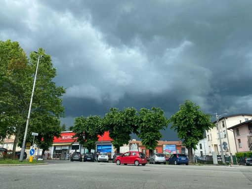 Nel pomeriggio e in serata temporali con rischio grandine. Domenica di sole Nel pomeriggio e in serata temporali con rischio grandine. Domenica di sole