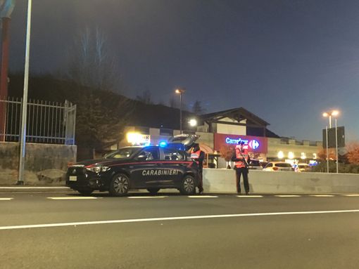 Marchirolo, rubano in ferramenta: denunciati marito e moglie