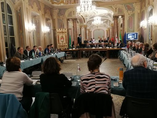 LA REAZIONE. Nuovi arresti per Mensa dei Poveri. Pinti (Lega): «Se qualcuno ha sbagliato giusto che paghi, spero si faccia chiarezza». Galparoli (Fi): «Solidarietà a Paolo e Lara»