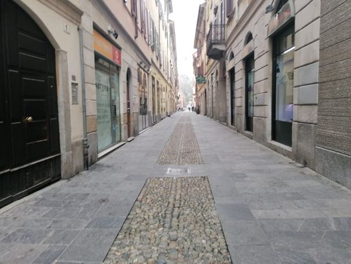 Il ministro Speranza firma l'ordinanza: la Lombardia resterà zona rossa fino al 3 dicembre