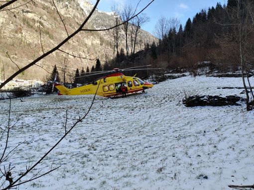 VIDEO. Cacciatore cade e si rompe il femore, intervento dell'eliambulanza