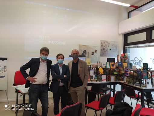 Monti visita la Job Farm di Varese: «La formazione volano di rilancio del tessuto produttivo lombardo» Monti visita la Job Farm di Varese: «La formazione volano di rilancio del tessuto produttivo lombardo»