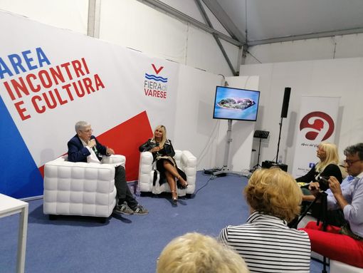 OGGI IN FIERA. Alla Schiranna buona la prima. Stasera al Fuori Fiera sfilano le Miss Rally dei Laghi