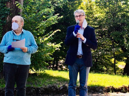 Davide Galimberti ha presentato questa mattina gli oltre 100 eventi dell'estate varesina. Accanto a lui Francesco Spatola, presidente della commissione Cultura Davide Galimberti ha presentato questa mattina gli oltre 100 eventi dell'estate varesina. Accanto a lui Francesco Spatola, presidente della commissione Cultura