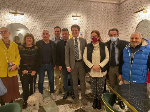 Bianchi e Fontana alle società del palaghiaccio: «Vi aiuteremo davvero, le scelte non si calano dall'alto ma vanno condivise dal basso»