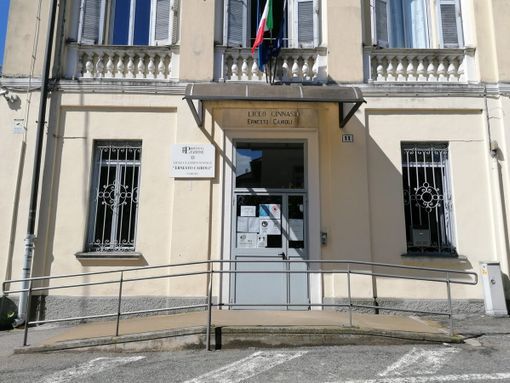 Caldaie riparate, classi calde lunedì al Cairoli, al Manzoni e al Casula. Ma preoccupano i trasporti Caldaie riparate, classi calde lunedì al Cairoli, al Manzoni e al Casula. Ma preoccupano i trasporti