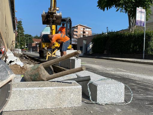 Niente più rischi per i pedoni davanti ai Miogni: un marciapiede renderà più sicuro il passaggio Niente più rischi per i pedoni davanti ai Miogni: un marciapiede renderà più sicuro il passaggio