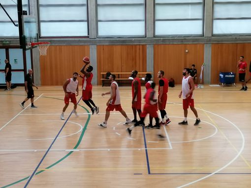VIDEO. L'allenamento dell'Openjobmetis a Gressoney. Sabato test con la Robur di Cecco Vescovi e dei varesini
