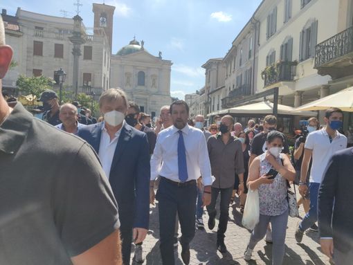L'arrivo di Salvini a Gallarate nel giorno in cui il centrodestra trova il candidato sindaco di Varese e cioè Matteo Bianchi