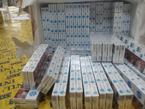 Malpensa, sequestrati 460 pacchetti di sigarette che viaggiavano come “biancheria da tavola” Malpensa, sequestrati 460 pacchetti di sigarette che viaggiavano come “biancheria da tavola”