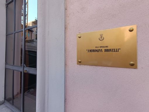 In Comune ad Angera arriva il notaio In Comune ad Angera arriva il notaio