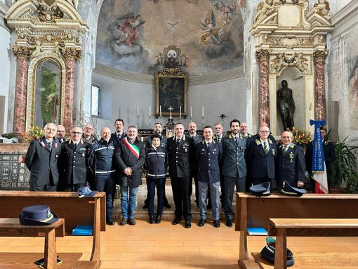 Le forze dell'ordine della città di Luino rinnovano la tradizione del "Precetto Pasquale"