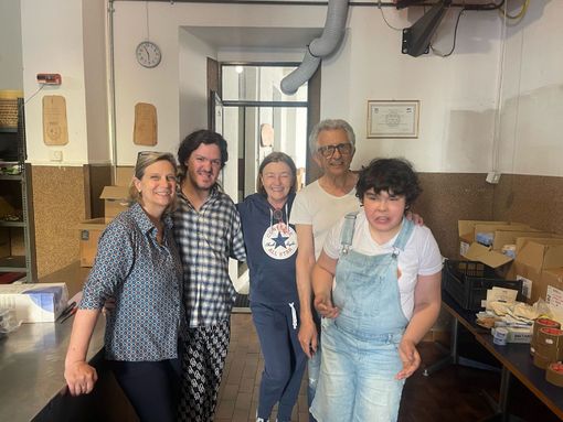In partenza da Sesto Calende i furgoni della solidarietà per la popolazione ucraina ad Odessa: «Arriveremo in una zona dove i russi stanno bombardando»