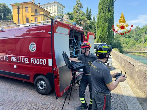 Riprese nel Milanese le ricerche dell'operaio caduto nel fiume Adda