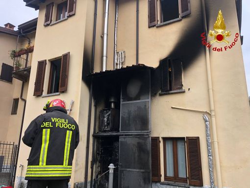 Castelveccana, a fuoco caldaia in vicolo Pescatori Castelveccana, a fuoco caldaia in vicolo Pescatori