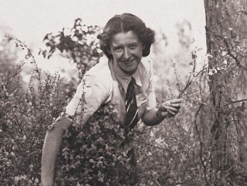 L’infinita speranza di un ritorno: l’Università dell’Insubria propone lo spettacolo teatrale sulla poetessa Antonia Pozzi L’infinita speranza di un ritorno: l’Università dell’Insubria propone lo spettacolo teatrale sulla poetessa Antonia Pozzi