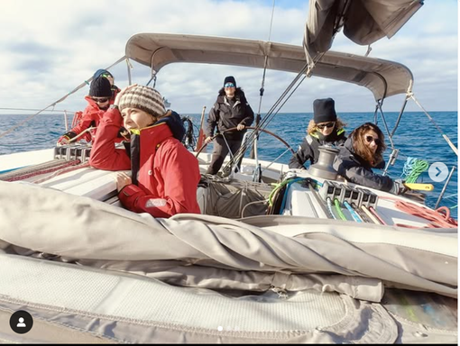 Parte dell'equipaggio delle Ragazze Ran Parte dell'equipaggio delle Ragazze Ran