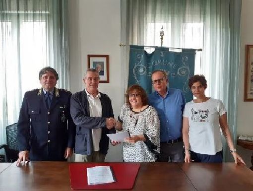 La firma della Convenzione in Comune a Olgiate La firma della Convenzione in Comune a Olgiate