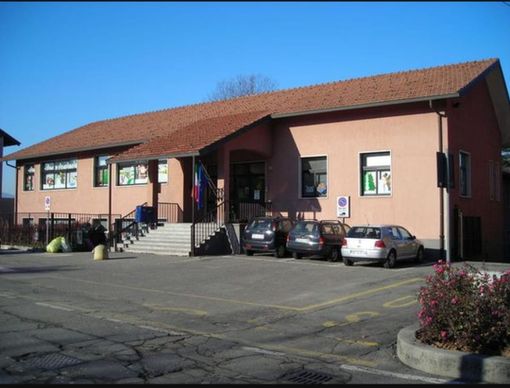 Coronavirus, chiusa per una settimana la scuola elementare di Bardello Coronavirus, chiusa per una settimana la scuola elementare di Bardello