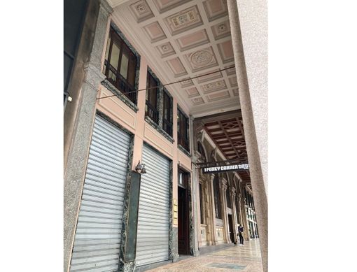 Il Bosisio 1926 regala i portici nuovi a via Marcobi Il Bosisio 1926 regala i portici nuovi a via Marcobi