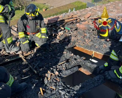 I vigili del fuoco sul posto I vigili del fuoco sul posto
